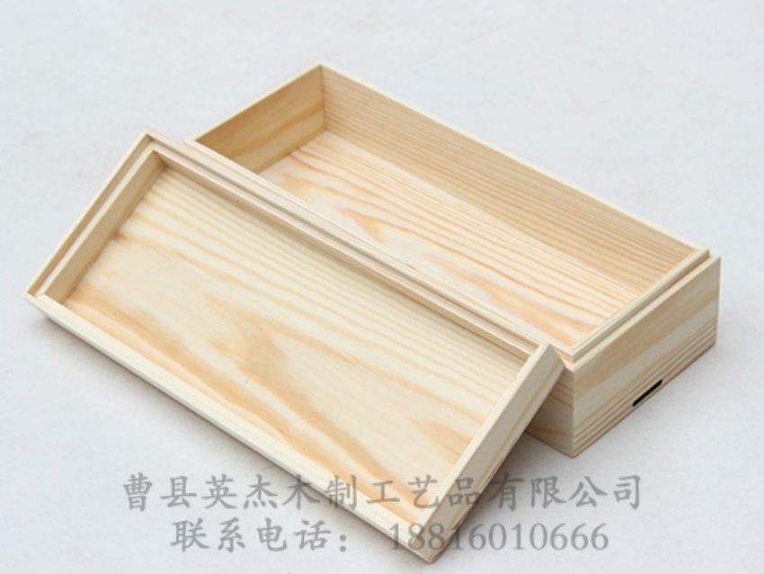点击查看详细信息<br>标题：松木礼品盒可用绳子捆蝴蝶结 阅读次数：1057