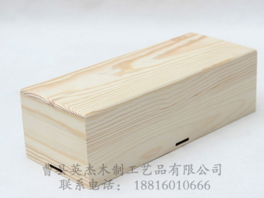 点击查看详细信息<br>标题：松木礼品盒可用绳子捆蝴蝶结 阅读次数：1139