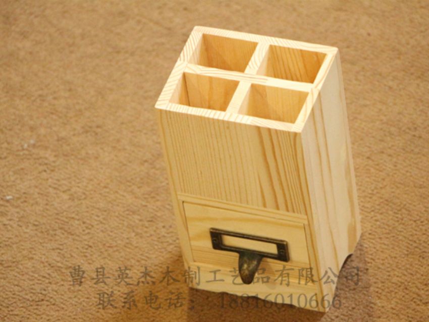 点击查看详细信息<br>标题：出口小笔筒 阅读次数：992