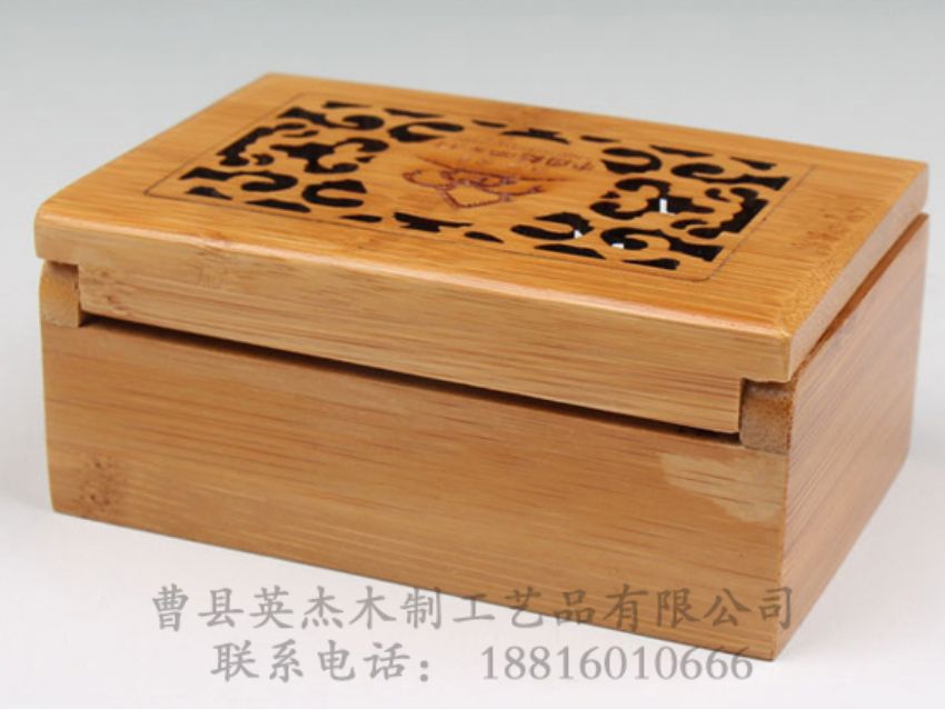 点击查看详细信息<br>标题：高档竹木名片盒 阅读次数：1159
