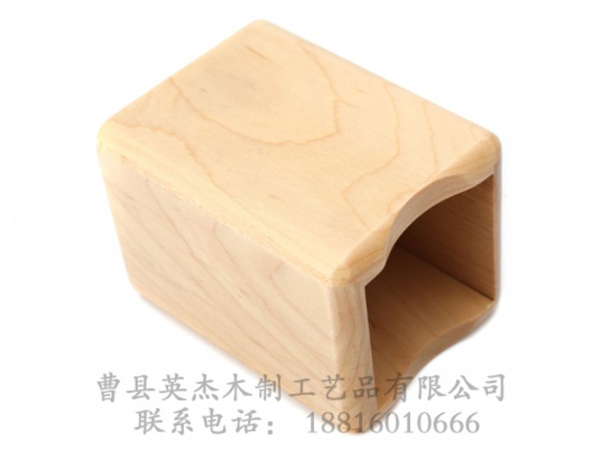 点击查看详细信息<br>标题：木制笔筒 阅读次数：1056