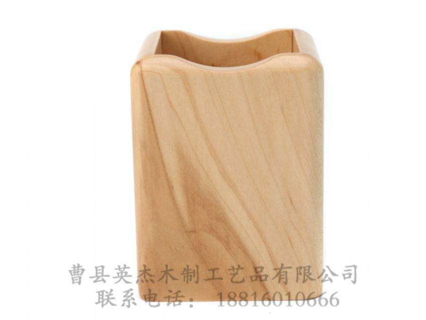 点击查看详细信息<br>标题：木制笔筒 阅读次数：1045