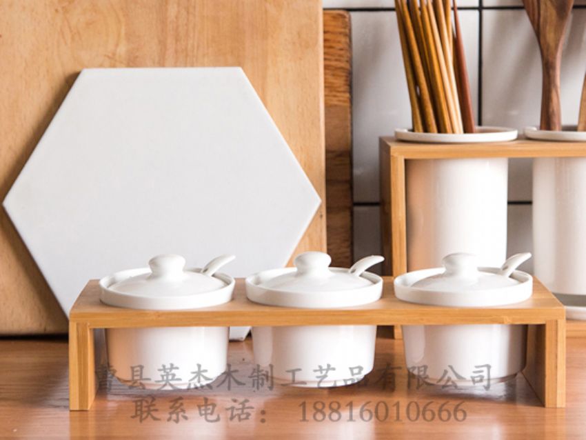 点击查看详细信息<br>标题：竹木调味盒木盖 阅读次数：1568