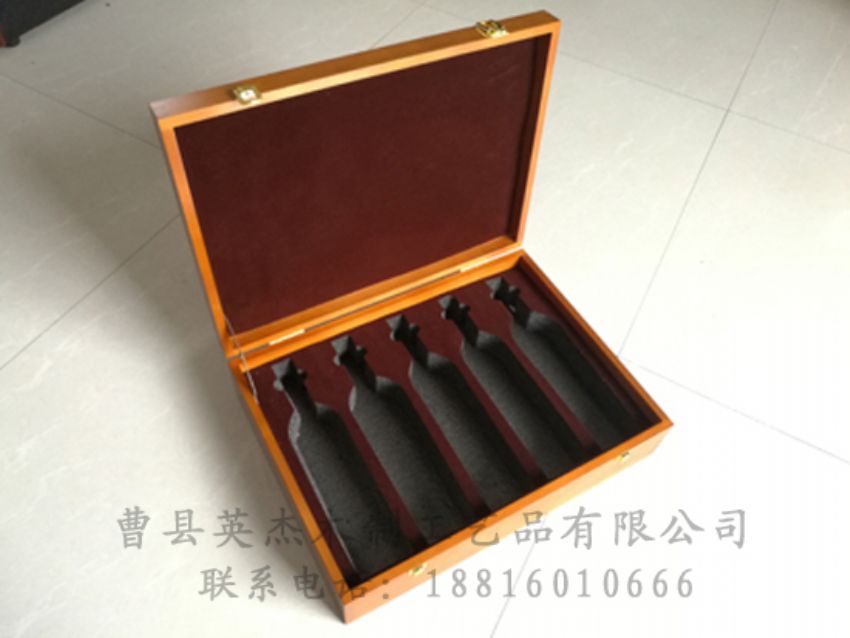 点击查看详细信息<br>标题：木制红酒盒 阅读次数：1010