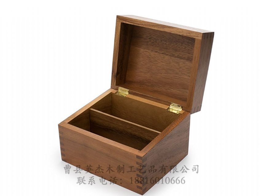 点击查看详细信息<br>标题：木制文具包装盒 阅读次数：809
