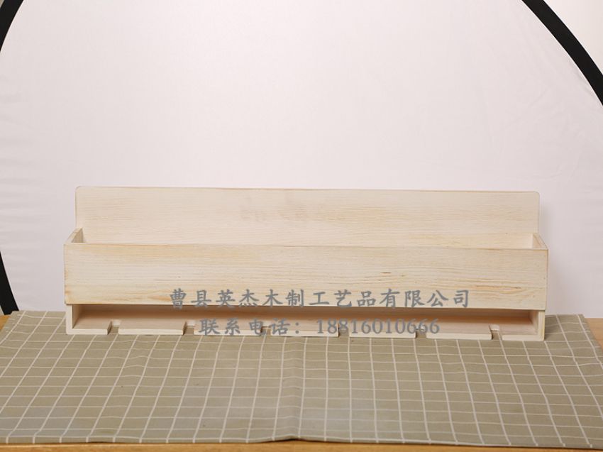 点击查看详细信息<br>标题：挂墙木架 阅读次数：549