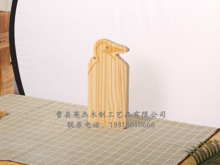 点击查看详细信息<br>标题：松木菜板 阅读次数：834